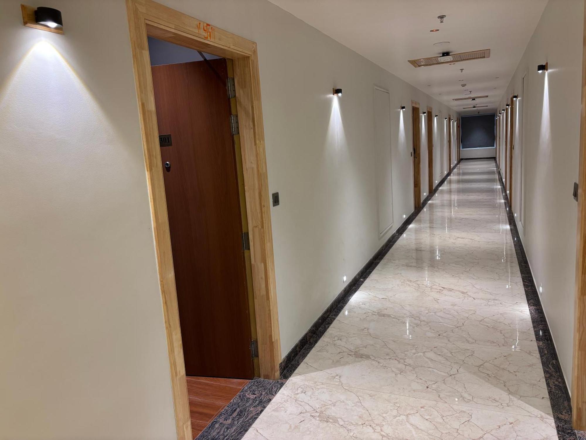 Hotel The Crown Inn Jhunjhunu المظهر الخارجي الصورة