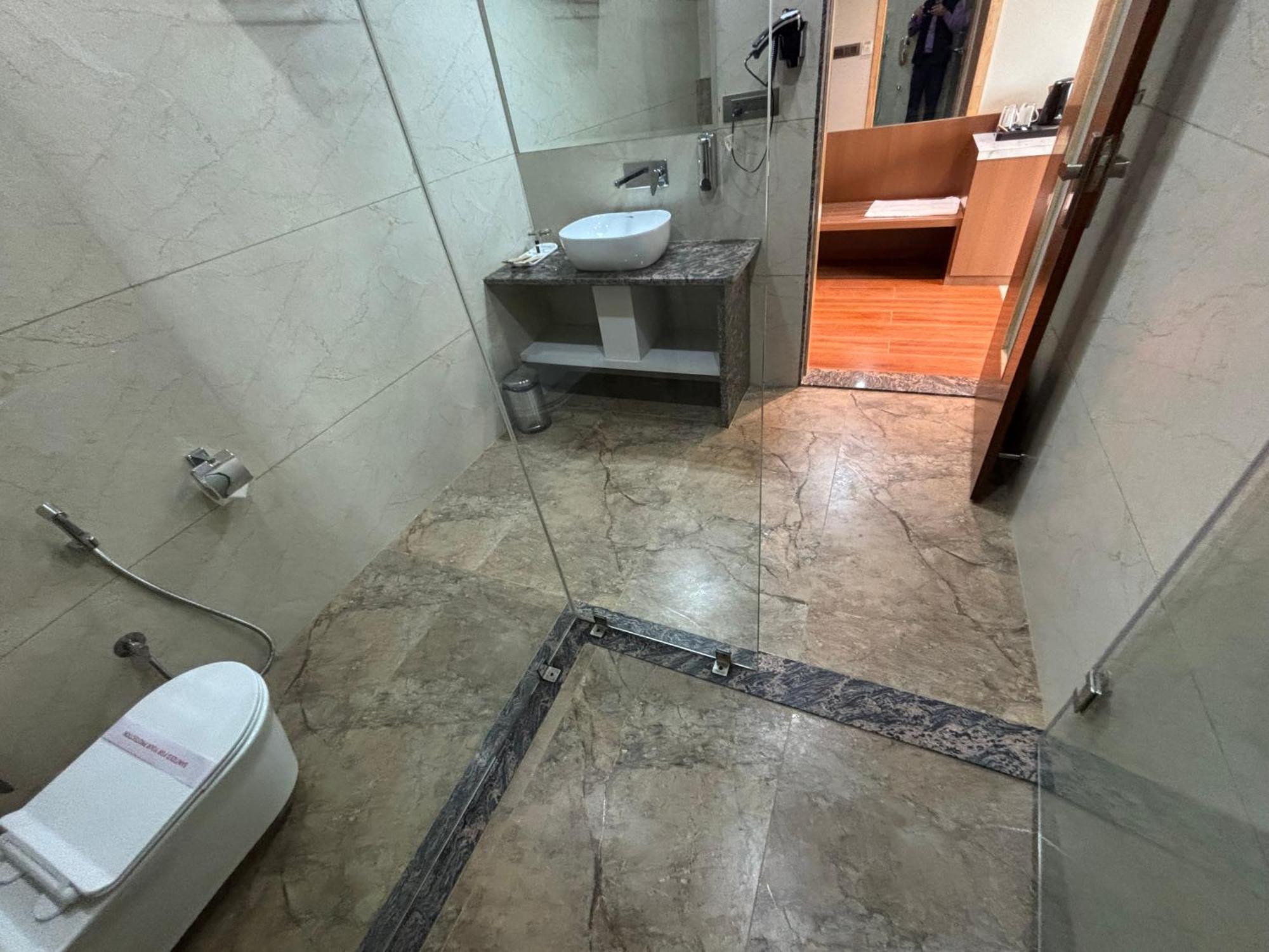 Hotel The Crown Inn Jhunjhunu المظهر الخارجي الصورة