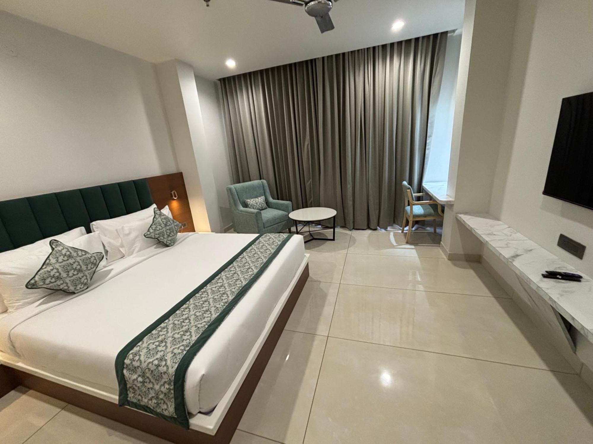 Hotel The Crown Inn Jhunjhunu المظهر الخارجي الصورة