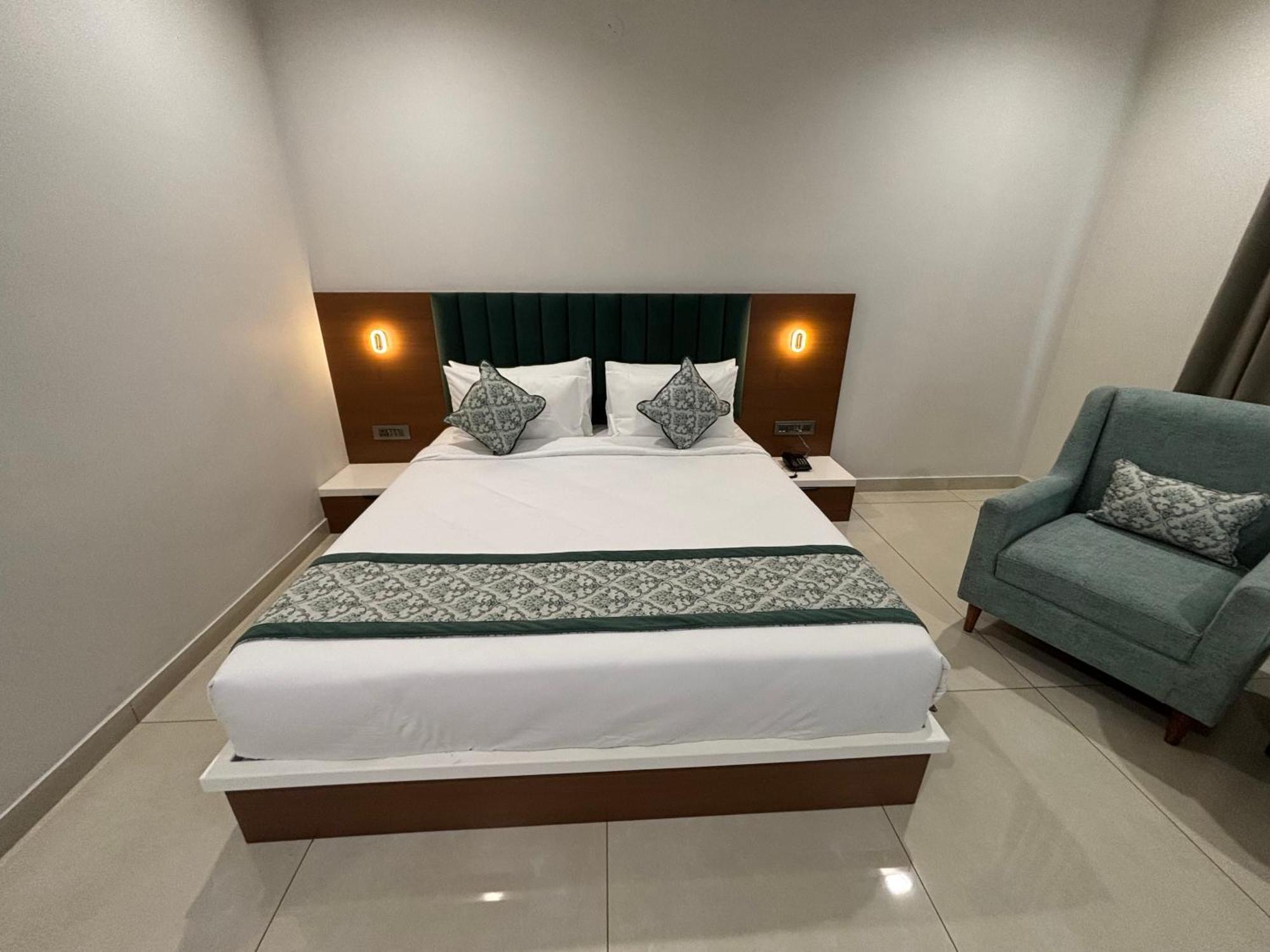 Hotel The Crown Inn Jhunjhunu المظهر الخارجي الصورة